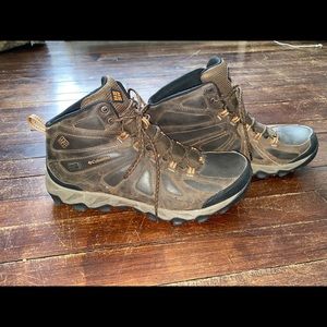 Columbia Omni-grip US mens 11.5 hiking boots work boots
